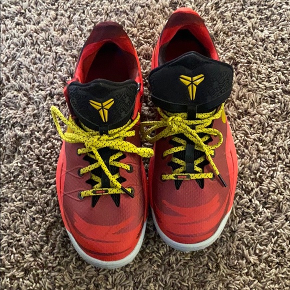 kobe 4 size 15